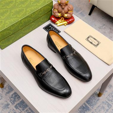 GUCCI   2023新款休閒時尚男生鞋子