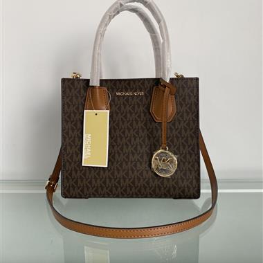 MICHAEL KORS 2023新款女生時尚休閒包 尺寸:22*10*19CM