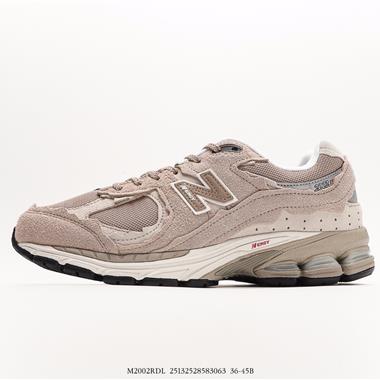 New Balance 2002R 