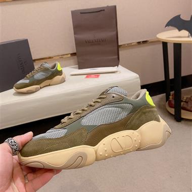 Valentino   2023新款休閒時尚男生鞋子
