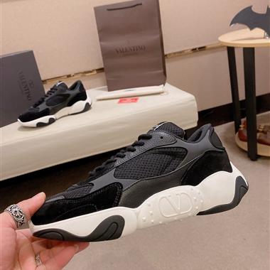 Valentino   2023新款休閒時尚男生鞋子