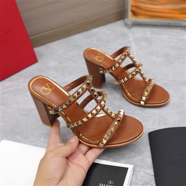 Valentino   2023新款休閒時尚女生鞋子