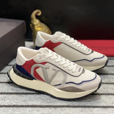 Valentino   2023新款休閒時尚男生鞋子