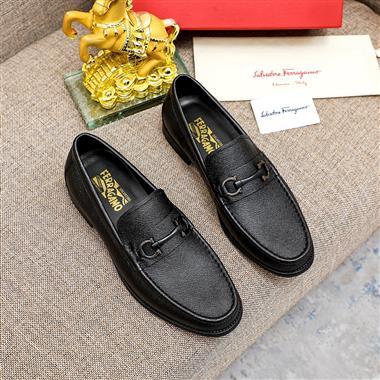Ferragamo   2023新款休閒時尚男生鞋子