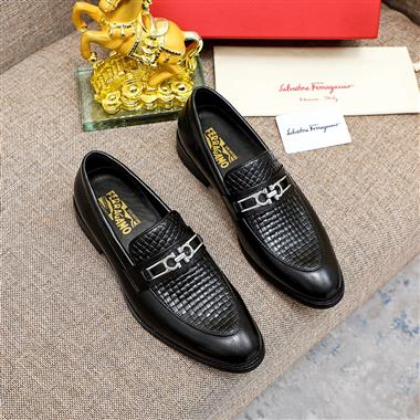 Ferragamo   2023新款休閒時尚男生鞋子
