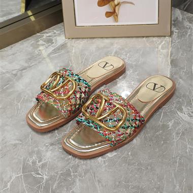 Valentino    2023新款休閒時尚女生鞋子