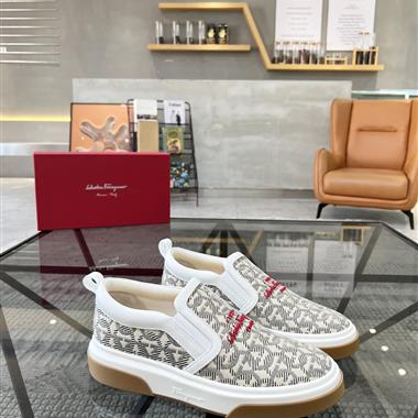 Ferragamo   2023新款休閒時尚男生鞋子