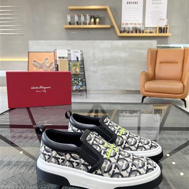 Ferragamo   2023新款休閒時尚男生鞋子