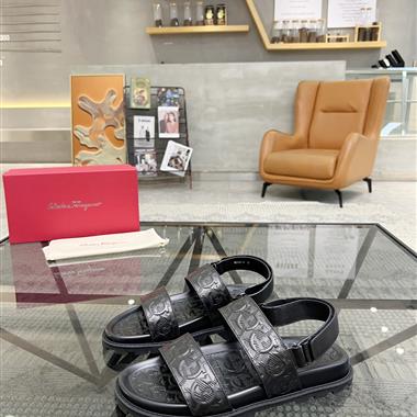 Ferragamo   2023新款休閒時尚男生鞋子