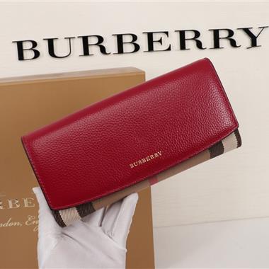 BURBERRY   2023新款女生時尚休閒包 尺寸：19x10x3CM