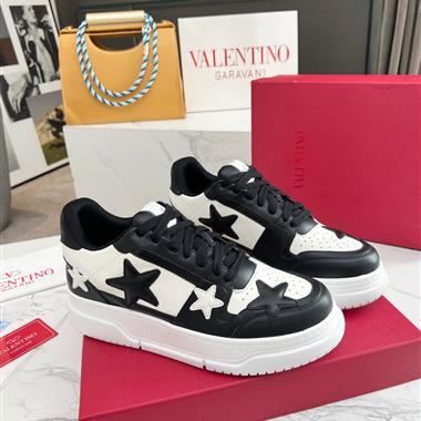 Valentino   2023新款休閒時尚男生鞋子