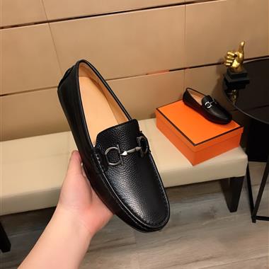Ferragamo   2023新款休閒時尚男生鞋子