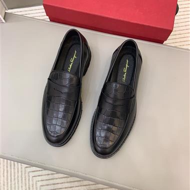 Ferragamo   2023新款休閒時尚男生鞋子