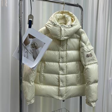 MONCLER   2023秋冬新款羽絨外套