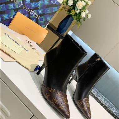 FENDI   2023新款女生休閒時尚鞋子