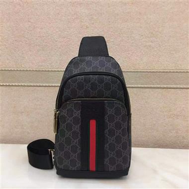 GUCCI   2023新款男生時尚休閒包 尺寸：18-31-5CM