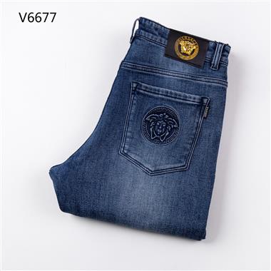 VERSACE   2023秋冬新款休閒牛仔褲