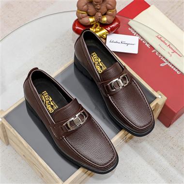 Ferragamo   2023新款男生休閒時尚鞋子