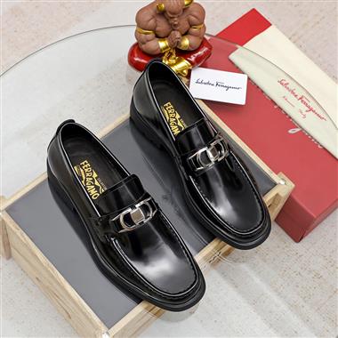 Ferragamo   2023新款男生休閒時尚鞋子