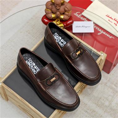 Ferragamo   2023新款男生休閒時尚鞋子