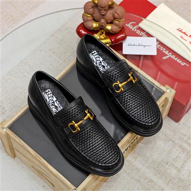 Ferragamo   2023新款男生休閒時尚鞋子