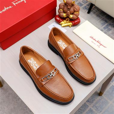 Ferragamo   2023新款男生休閒時尚鞋子