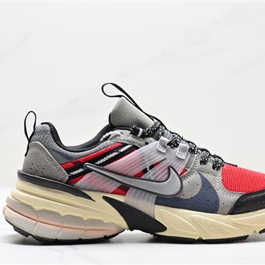 NIKE AIR ZOOM PEGASUS跑步鞋
