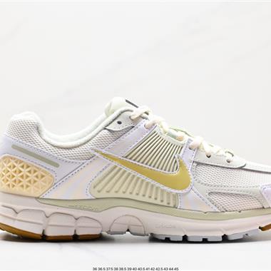 Nike ZOOM VOMERO 5 SP 