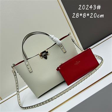 Valentino   2024新款女生時尚休閒包 尺寸：28*8*20CM