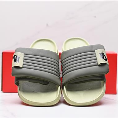 Nike OFFCOURT SLIDE 
