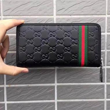 GUCCI   2024新款男生時尚休閒包  尺寸：19-10-2.5CM