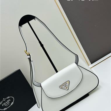 PRADA   2024新款女生時尚休閒包 尺寸:26*12*5CM