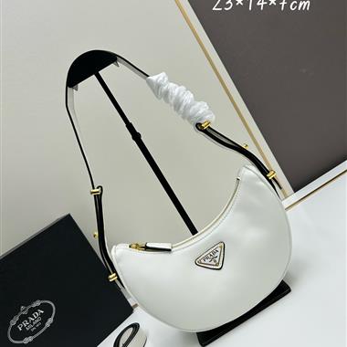 PRADA   2024新款女生時尚休閒包 尺寸:23*14.5*7.5CM