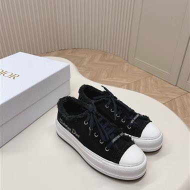 DIOR   2024新款女生休閒時尚鞋子