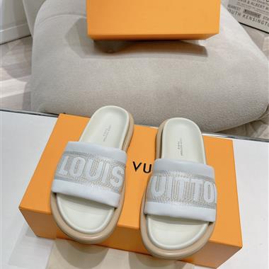 Louis Vuitton   2024新款女生休閒時尚鞋子