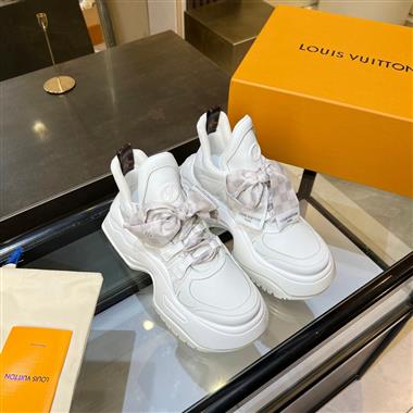Louis Vuitton    2024新款女生休閒時尚鞋子