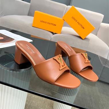 Louis Vuitton   2024新款女生休閒時尚鞋子