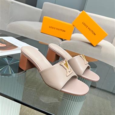 Louis Vuitton   2024新款女生休閒時尚鞋子