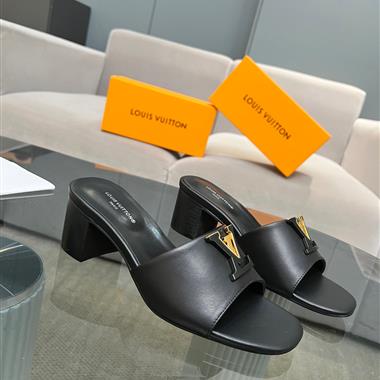 Louis Vuitton   2024新款女生休閒時尚鞋子