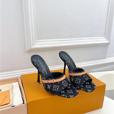 Louis Vuitton   2024新款女生休閒時尚鞋子