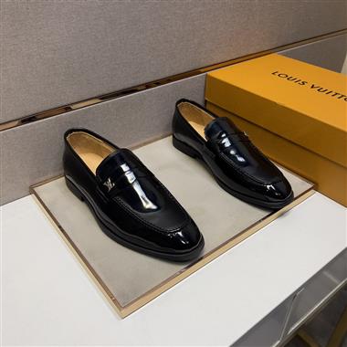 Louis Vuitton   2024新款男生休閒時尚鞋子