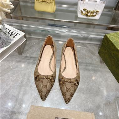 GUCCI  2024新款女生休閒時尚鞋子