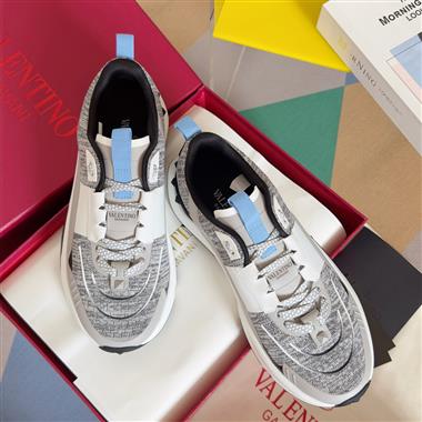 Valentino   2024新款女生休閒時尚鞋子