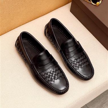 BOTTEGA VENETA   2024新款男生休閒時尚鞋子
