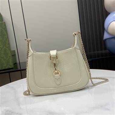 GUCCI   2024新款時尚女生休閒包  尺寸：19.5*18*3.5CM