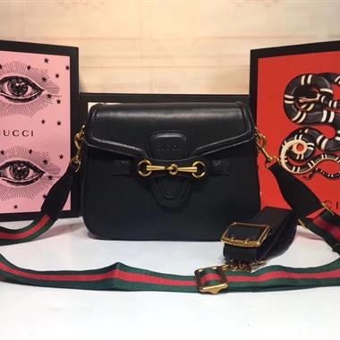 GUCCI   2024新款時尚女生休閒包 尺寸：25*18*7CM
