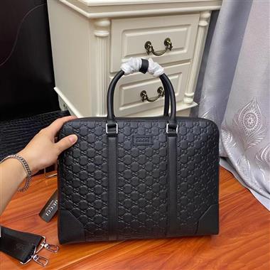 GUCCI   2024新款男生時尚休閒包 尺寸：38.5*29*8CM