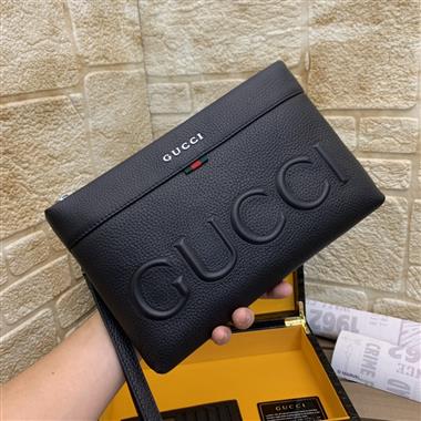 GUCCI   2024新款男生時尚休閒包 尺寸：28x18x3CM