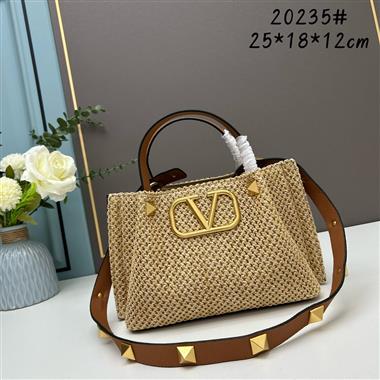 Valentino   2024新款時尚女生休閒包 尺寸：25*18*12CM