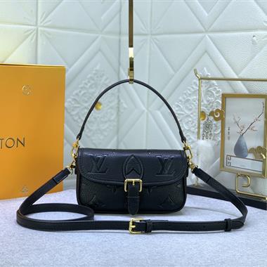 LOUIS VUITTON   2024新款女生時尚包包  尺寸：19×10.5×6CM